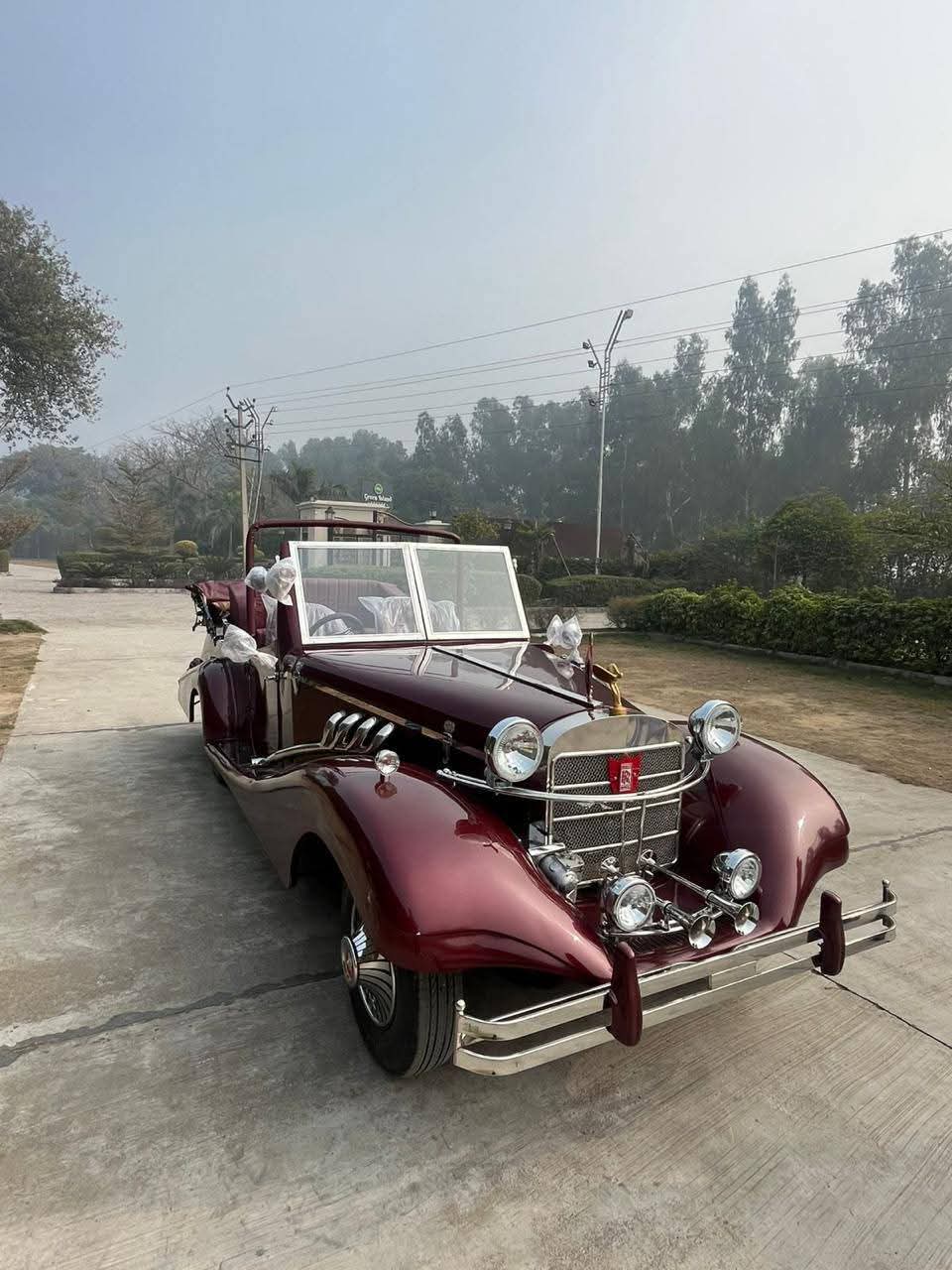 Presidential Parade Vintage Brougham modified vintage wedding car by Gappu Baggi Saharanpur
